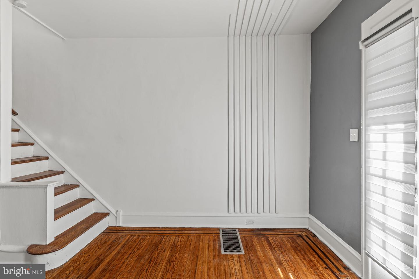 5708 N Woodstock St Property Photo 18