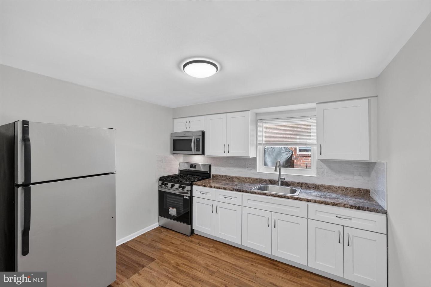 2261 Strahle St #1st Fl Property Photo 1