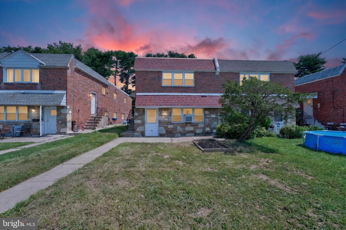 2261 Strahle St #1st Fl Property Photo 2