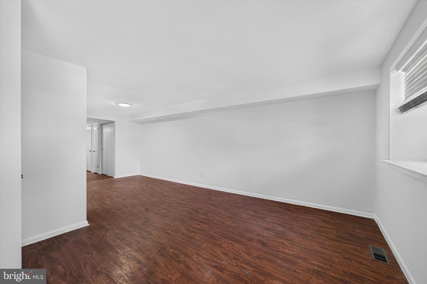 2261 Strahle St #1st Fl Property Photo 5