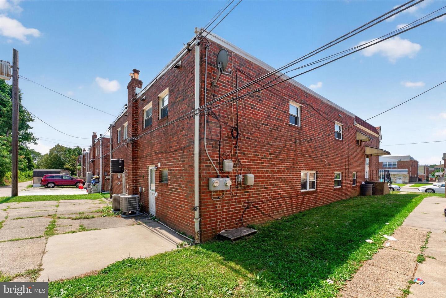 2261 Strahle St #1st Fl Property Photo 17