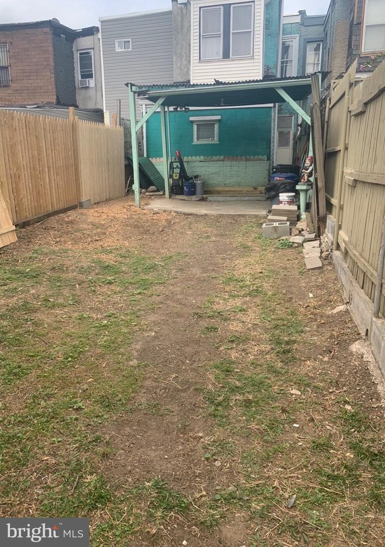3049 N Lawrence St Property Photo 8