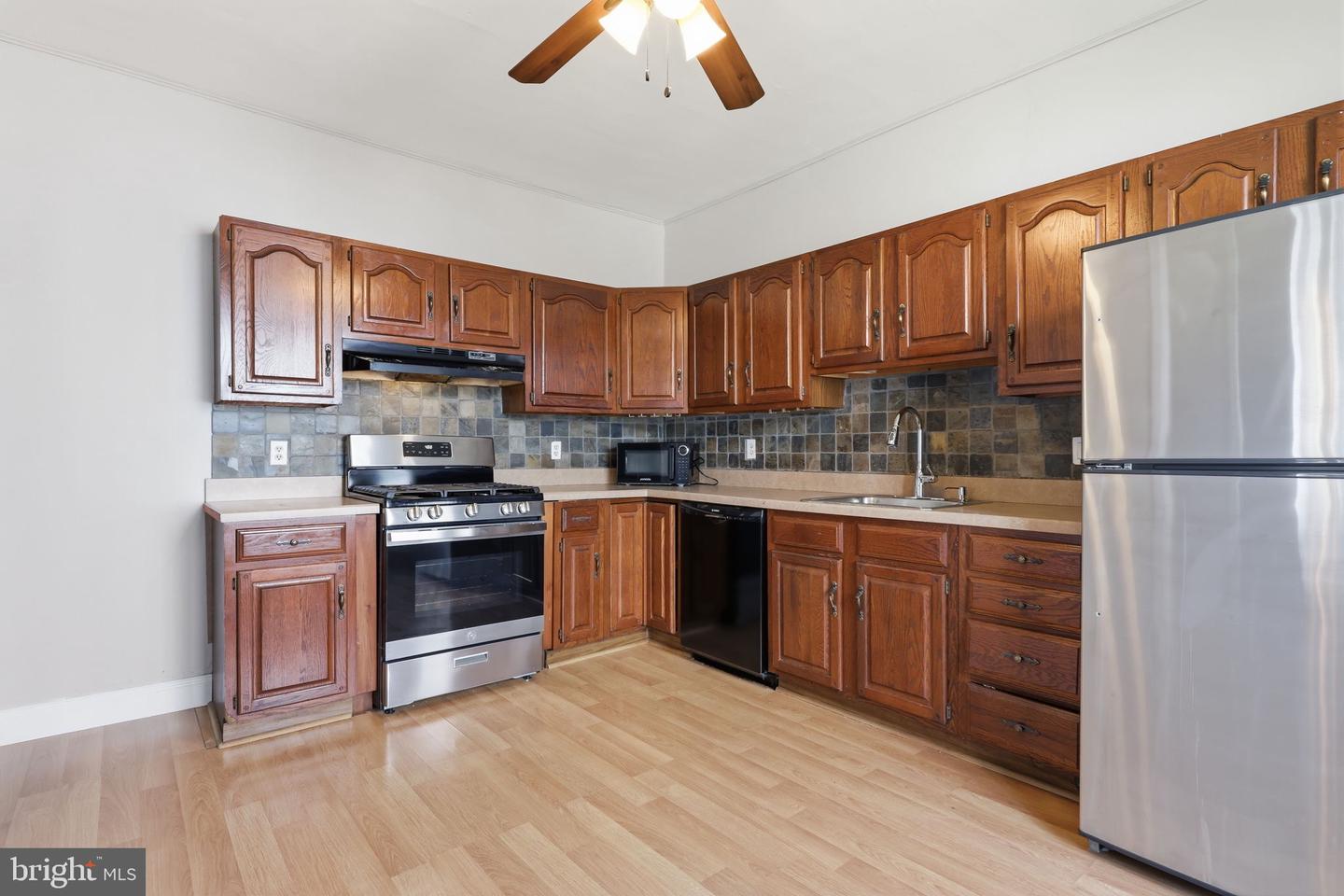 4305 Linden Ave Property Photo 11