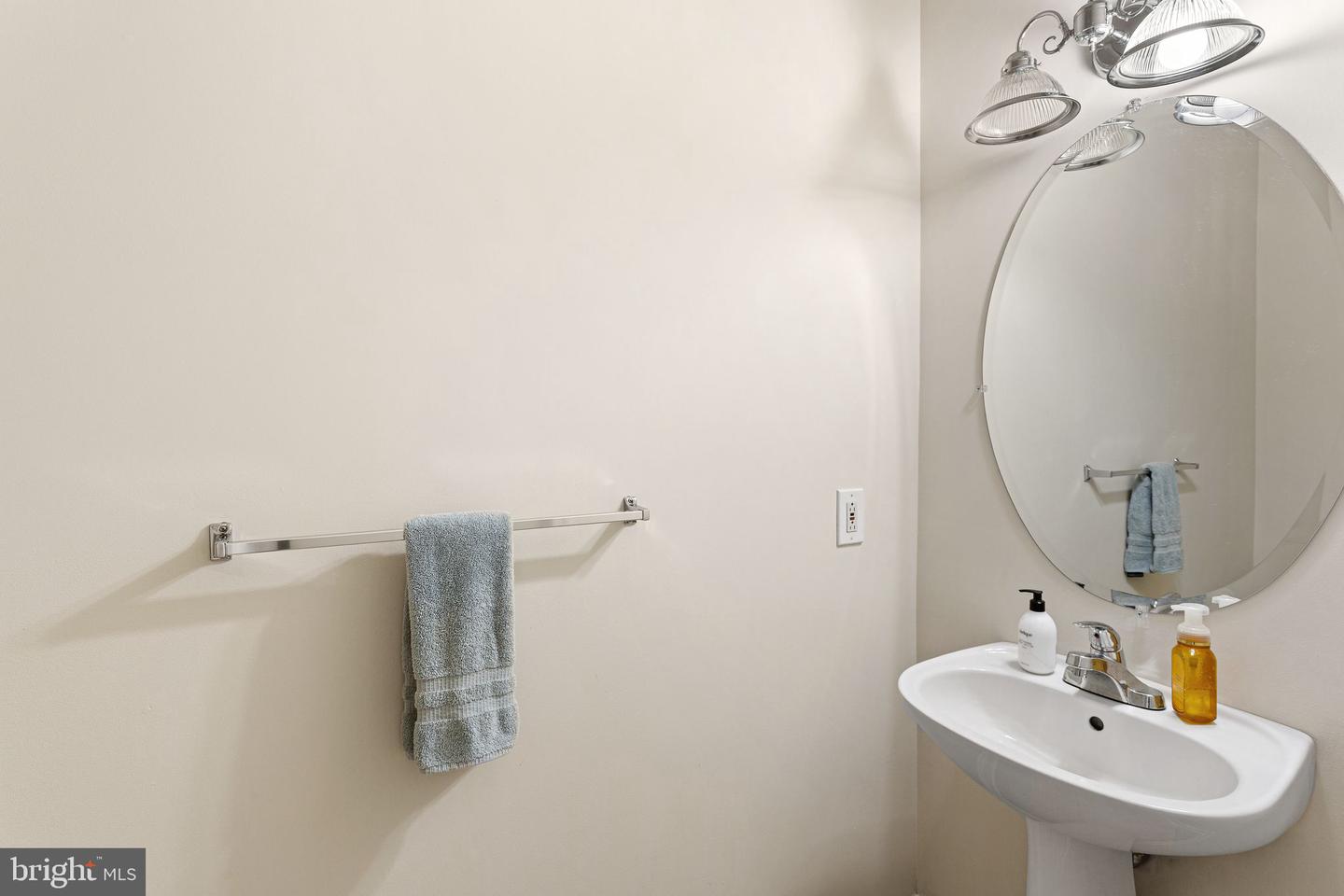 12046 Sewell Rd Property Photo 23