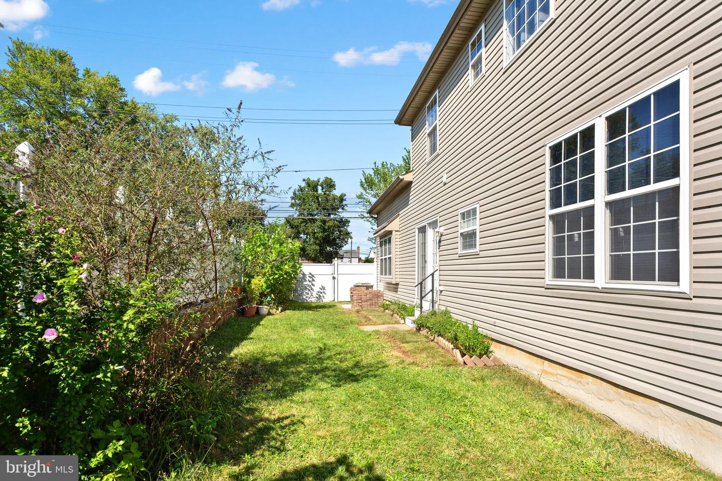 12046 Sewell Rd Property Photo 46