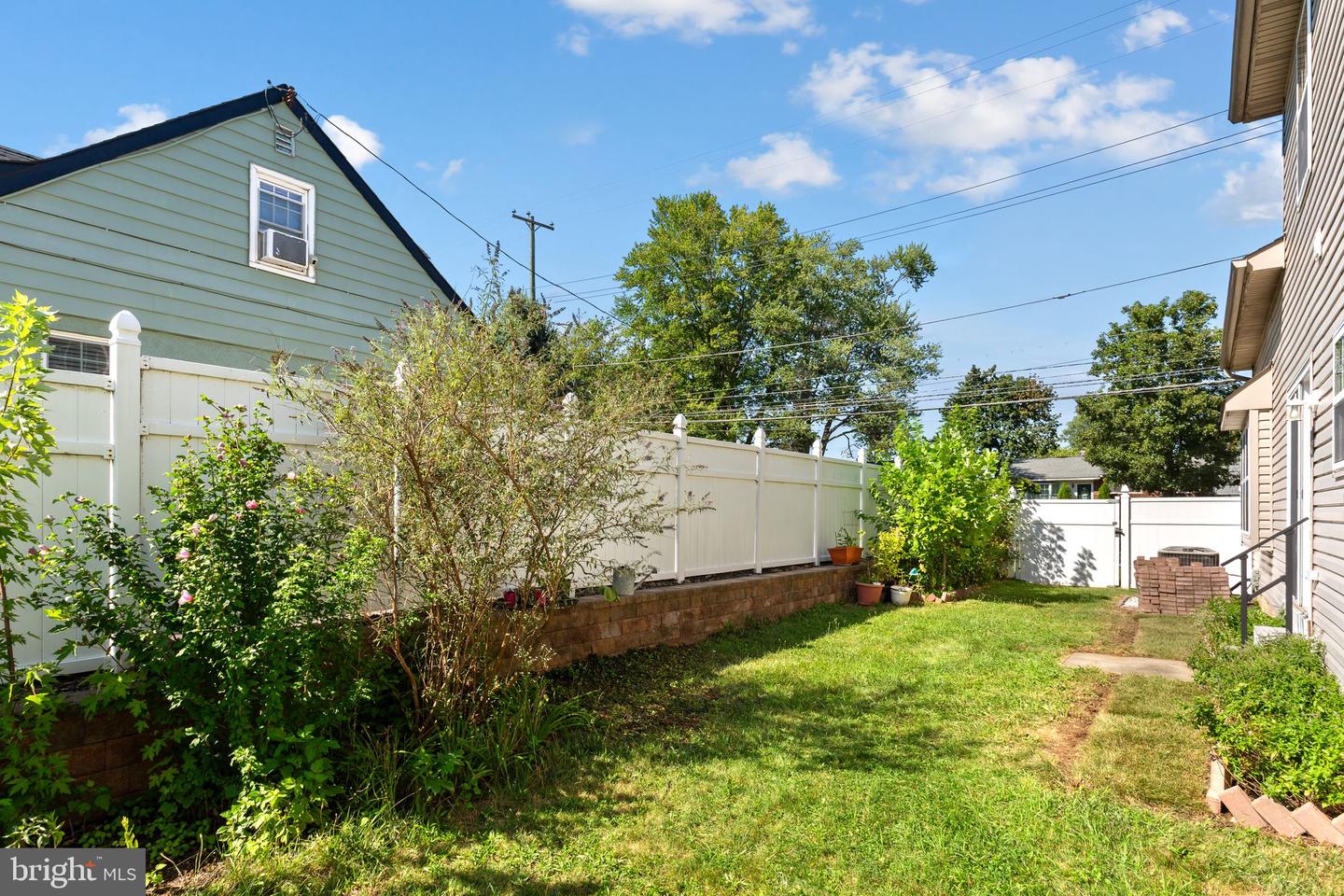 12046 Sewell Rd Property Photo 47