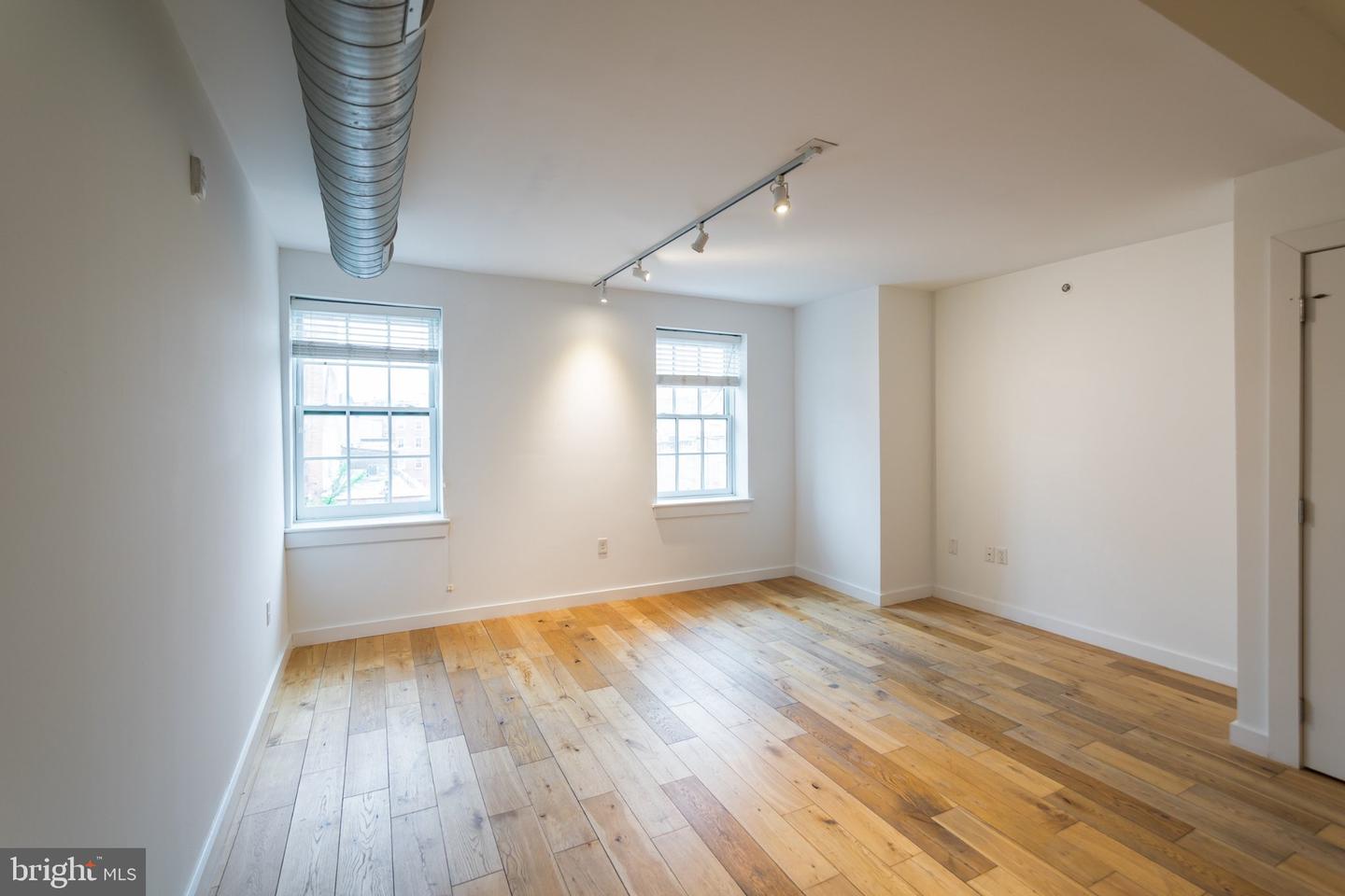 224 Church St #unit 209 Property Photo 5