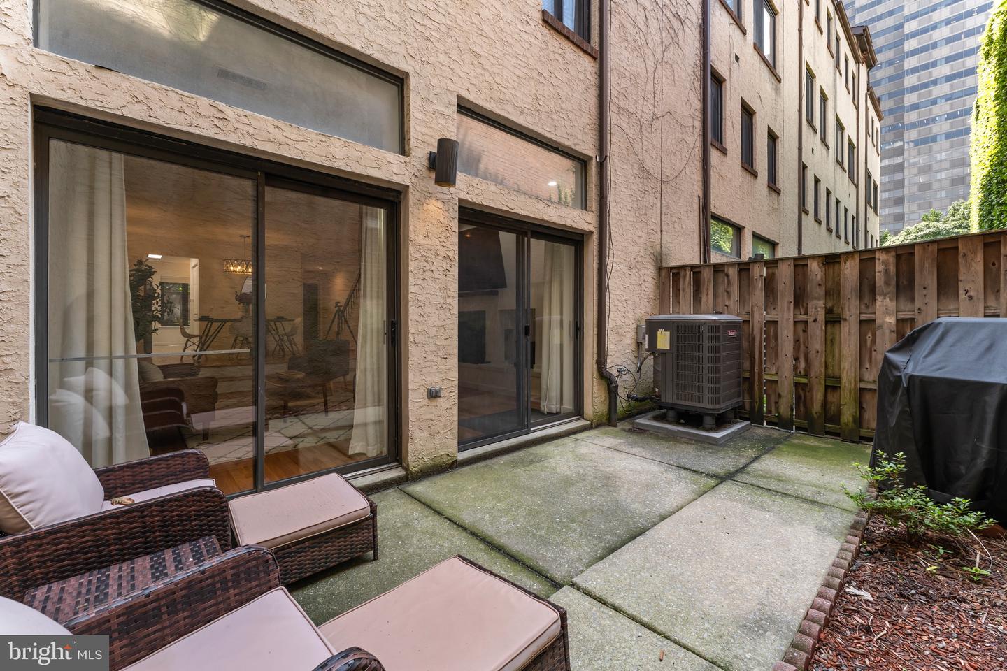 2034 Arch St #klw Property Photo 12