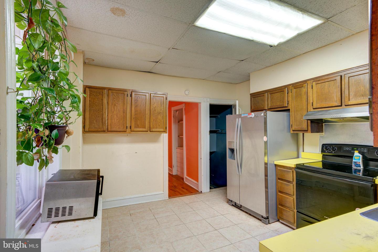 231 E Sydney St Property Photo 2