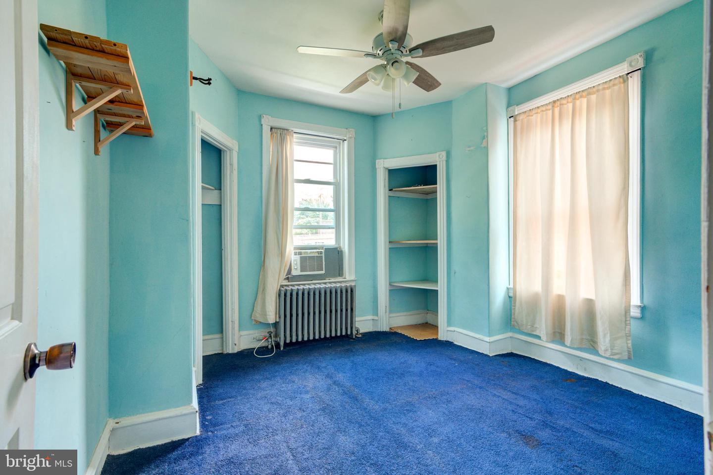 231 E Sydney St Property Photo 14