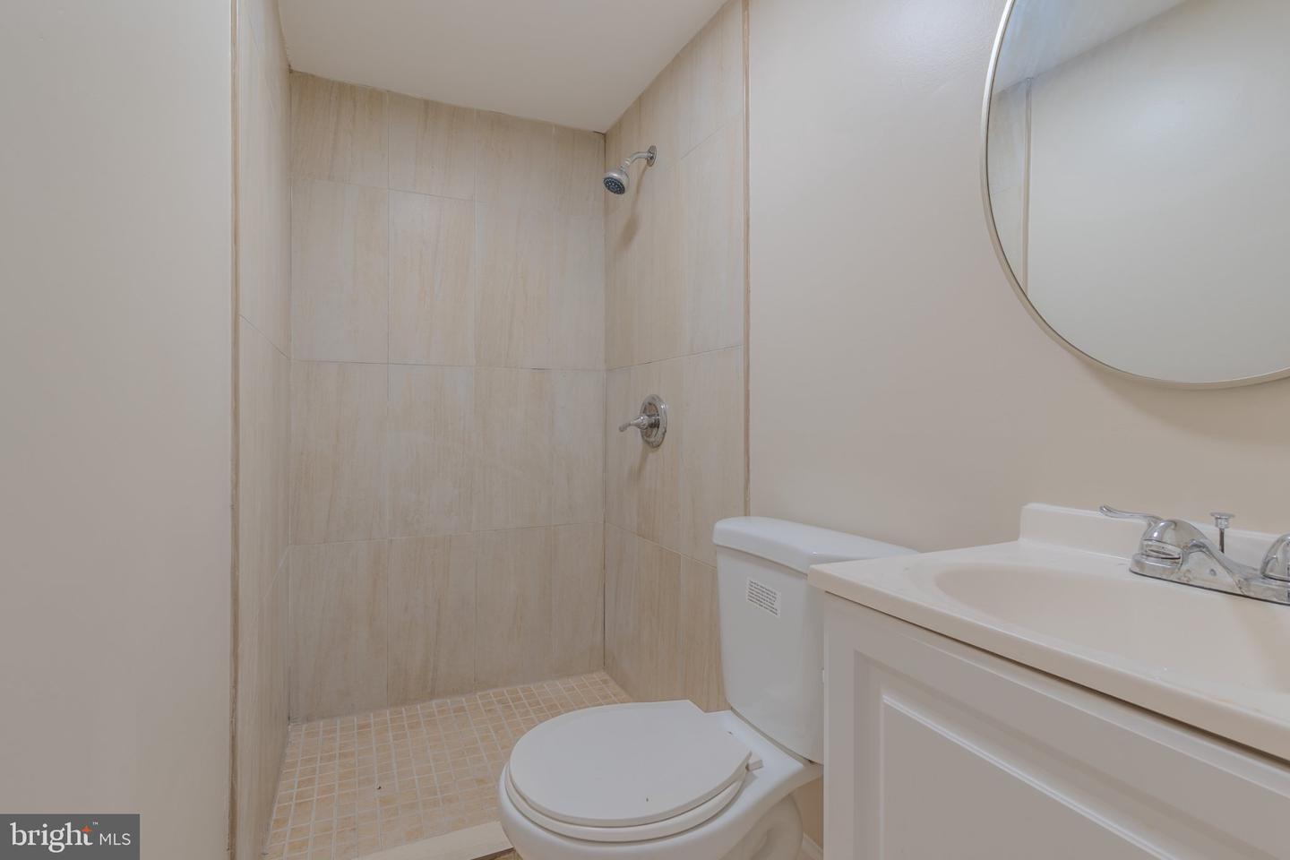2340 N 12th St Property Photo 12