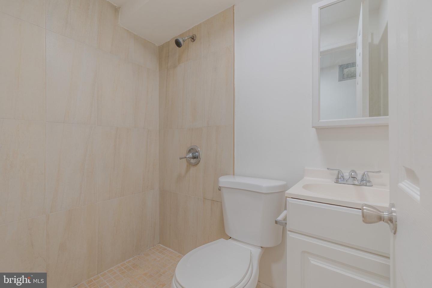 2340 N 12th St Property Photo 13