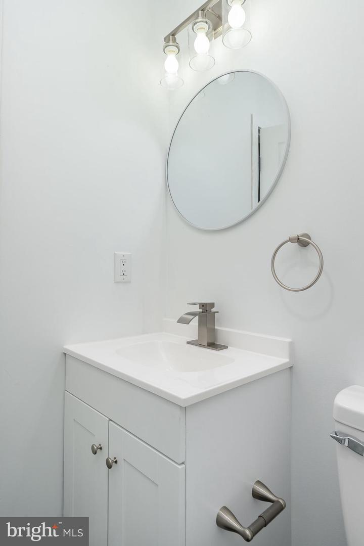 5208 Glenloch St Property Photo 11