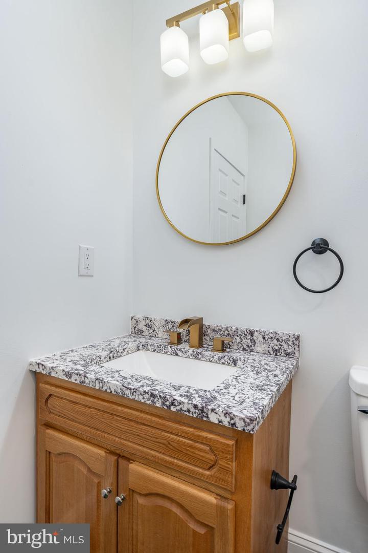 5208 Glenloch St Property Photo 20
