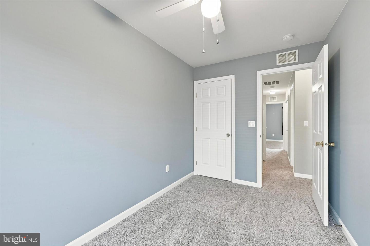 3528 Edgemont St Property Photo 15