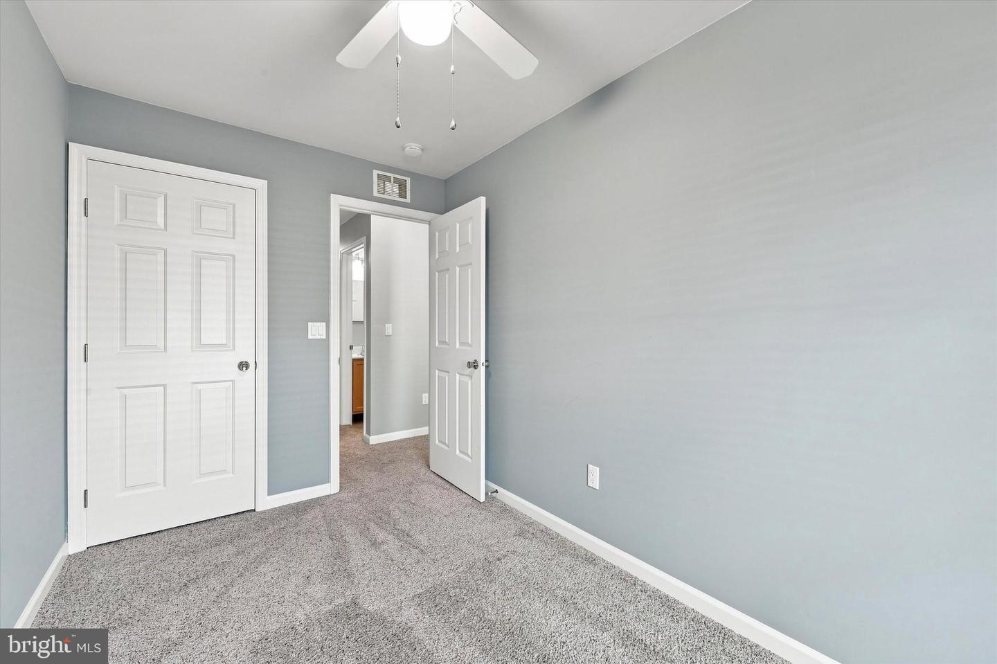 3528 Edgemont St Property Photo 16