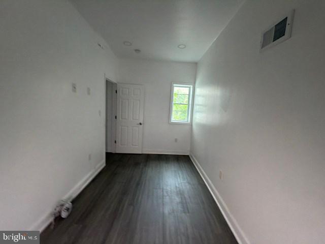 1135 W Venango St Property Photo 5