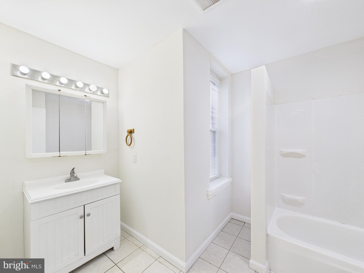 1519 N Bouvier St Property Photo 9