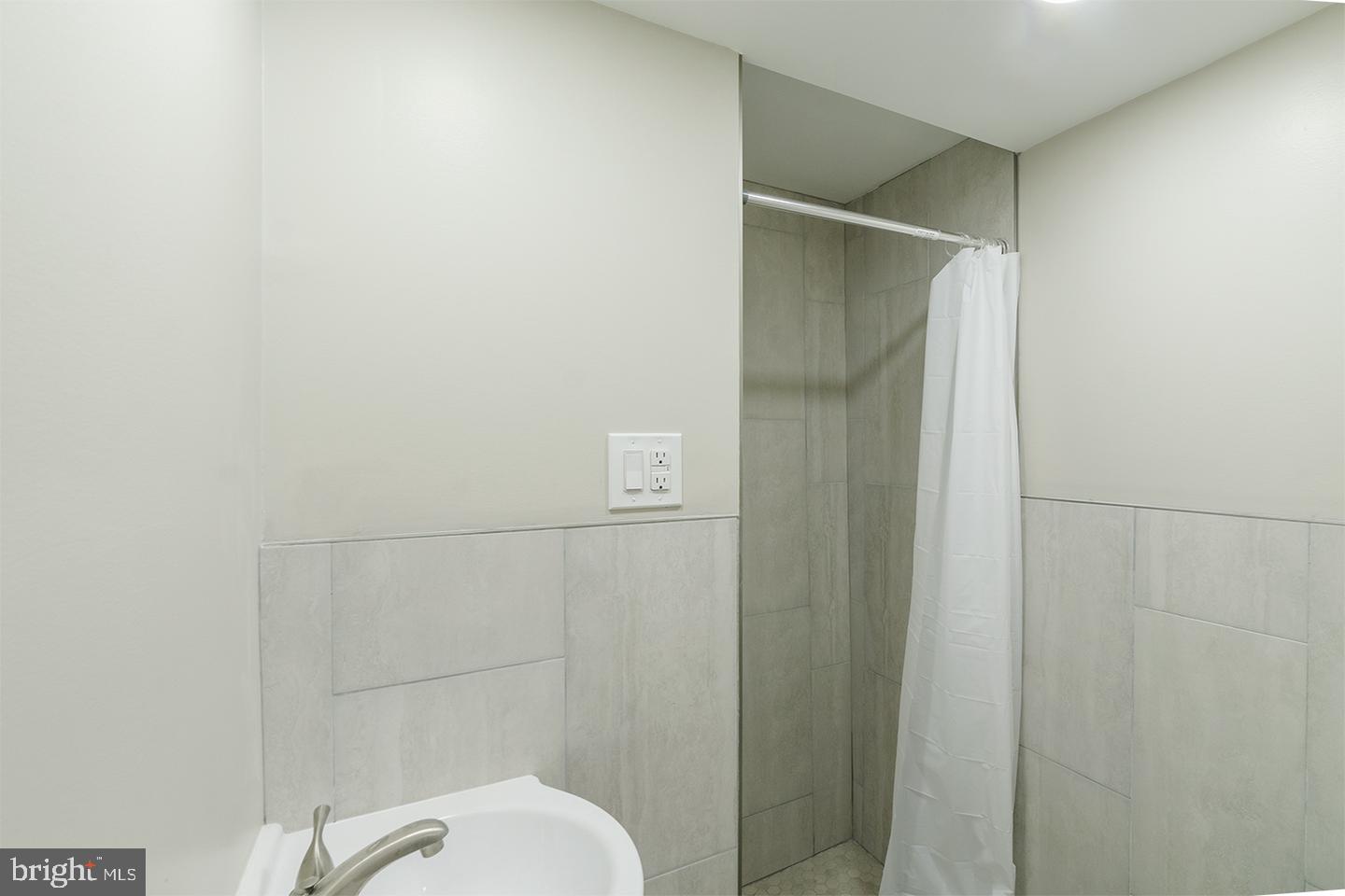 1126 E Passyunk Ave #unit 1 Property Photo 8
