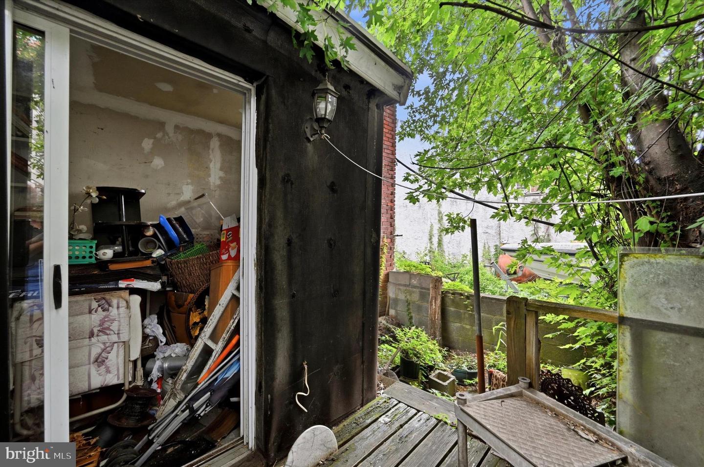 6208 Woodbine Ave Property Photo 14