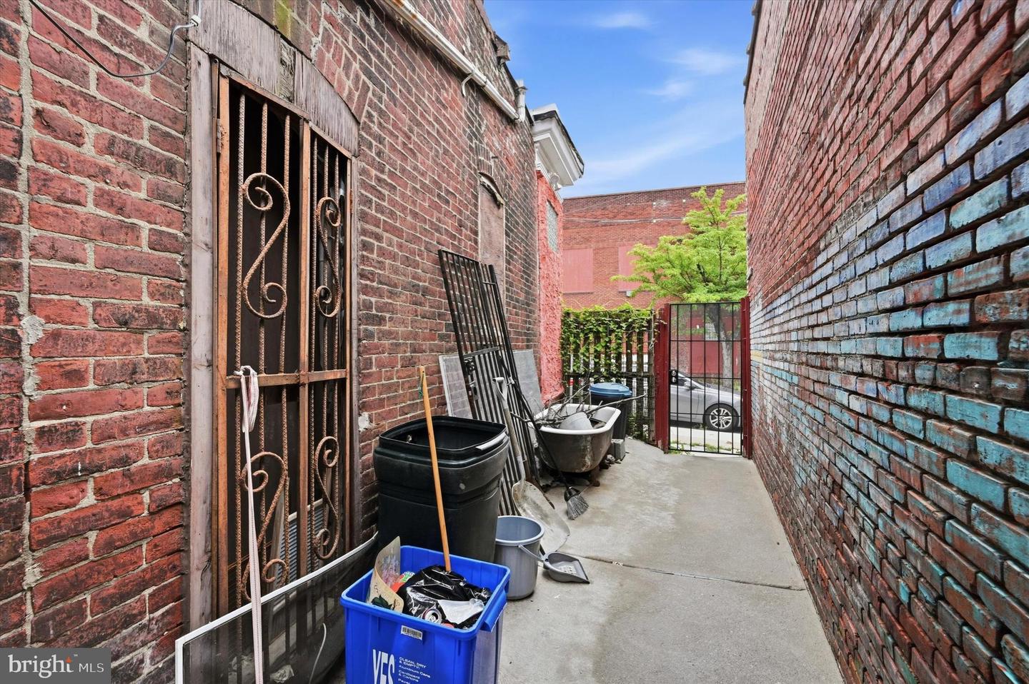 6208 Woodbine Ave Property Photo 15