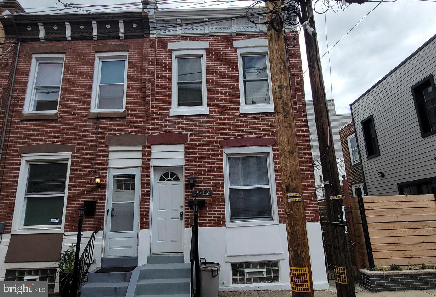 2302 E ALBERT ST Property Photo 1