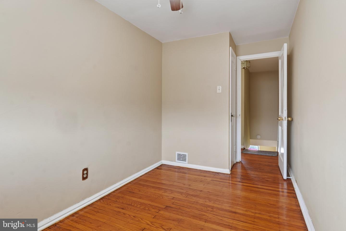 620 E Carver St Property Photo 12