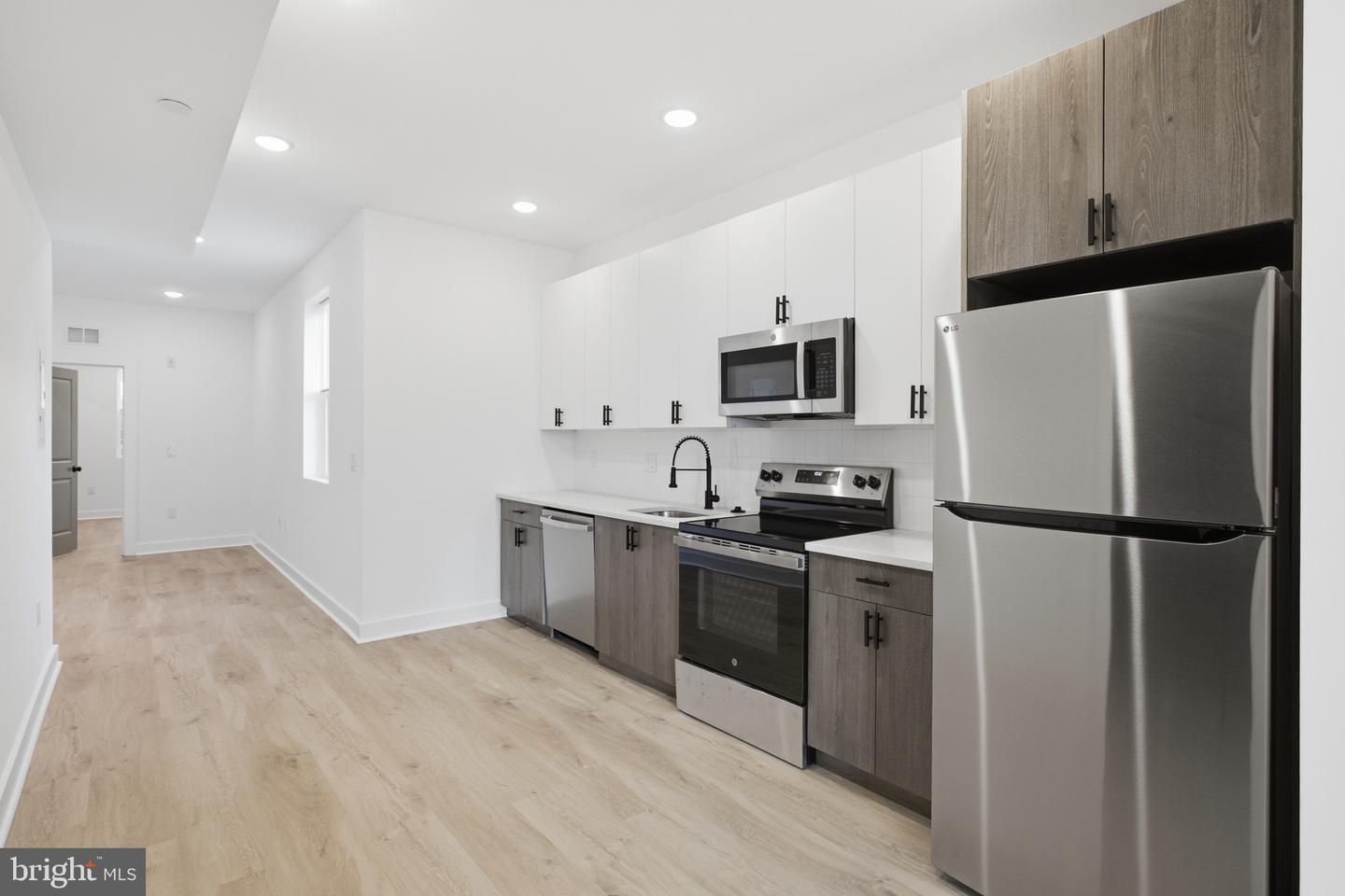 2322 N 5TH ST #2 Property Photo 1