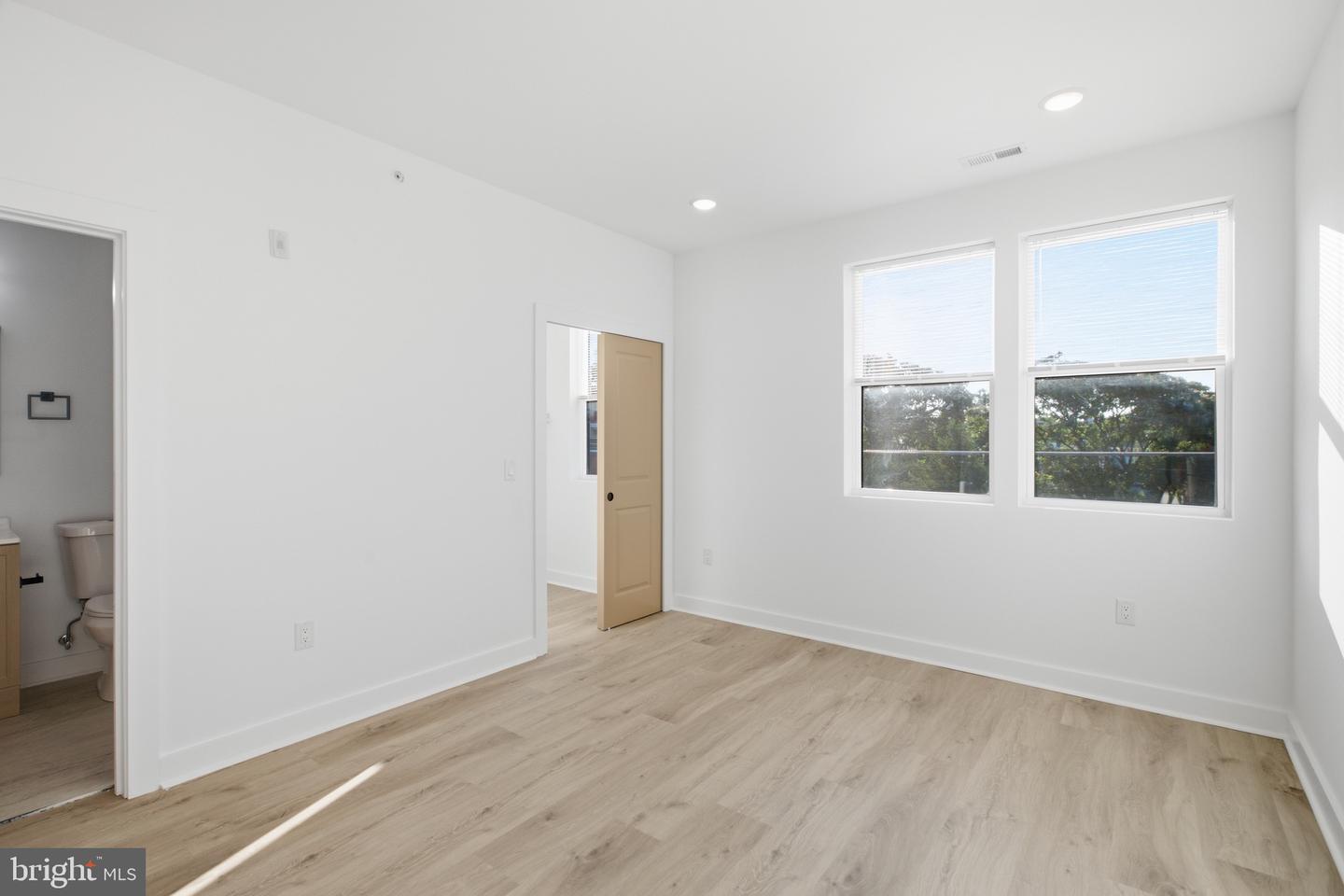 2322 N 5th St #2 Property Photo 3