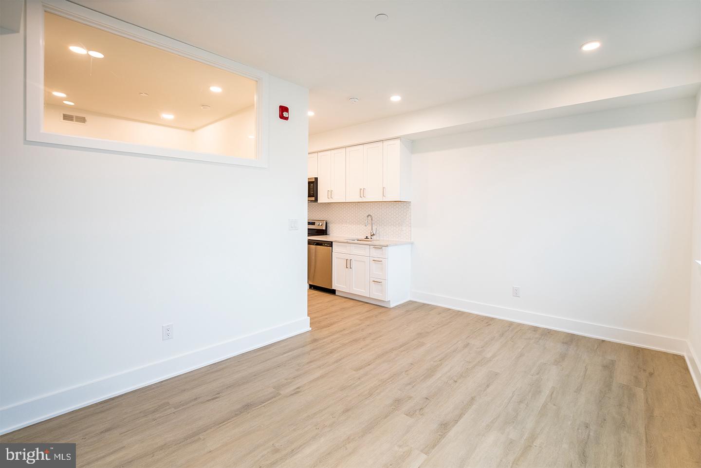1324 FRANKFORD AVE #UNIT 315 Property Photo 1