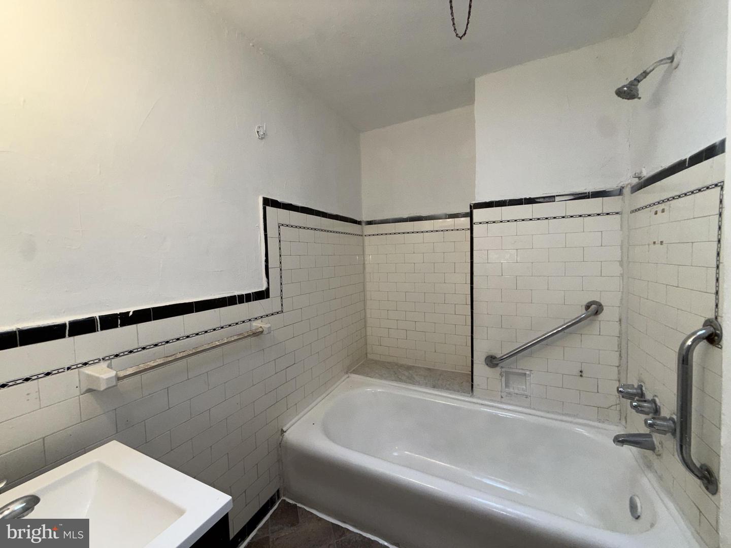 6720 Trinity St Property Photo 18