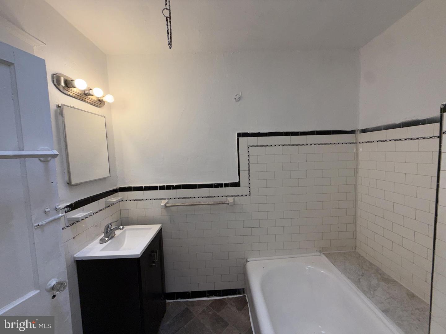 6720 Trinity St Property Photo 20