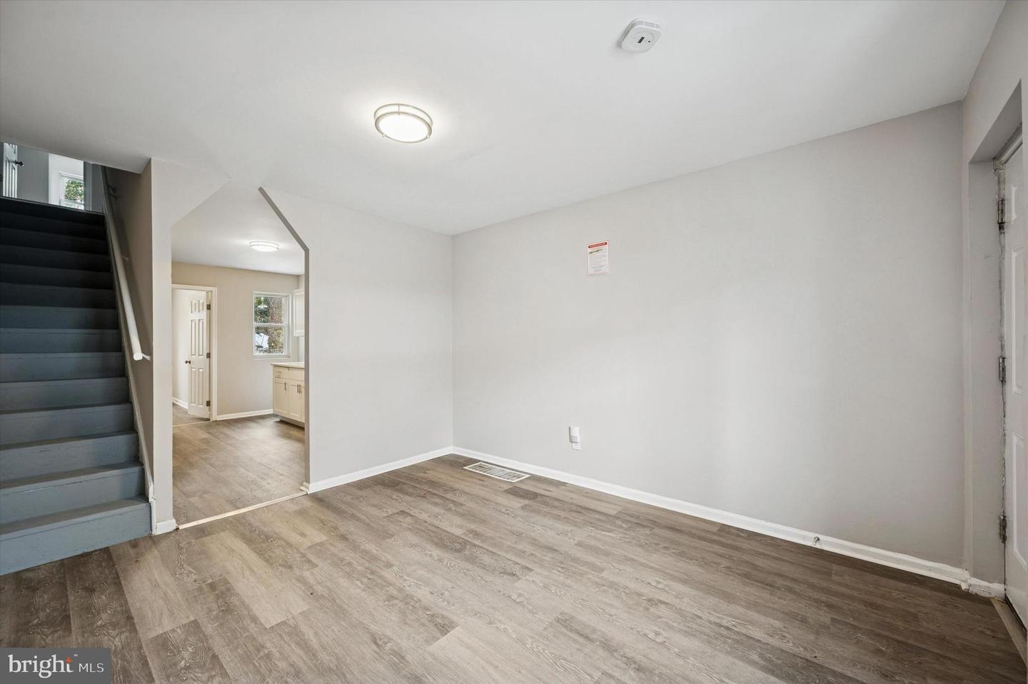 5626 Bloyd St Property Photo 3