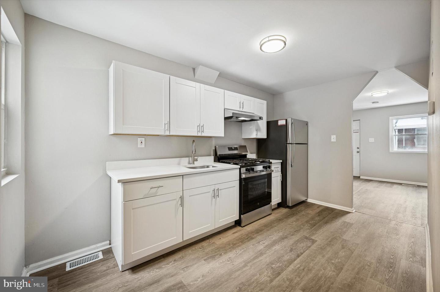 5626 Bloyd St Property Photo 6