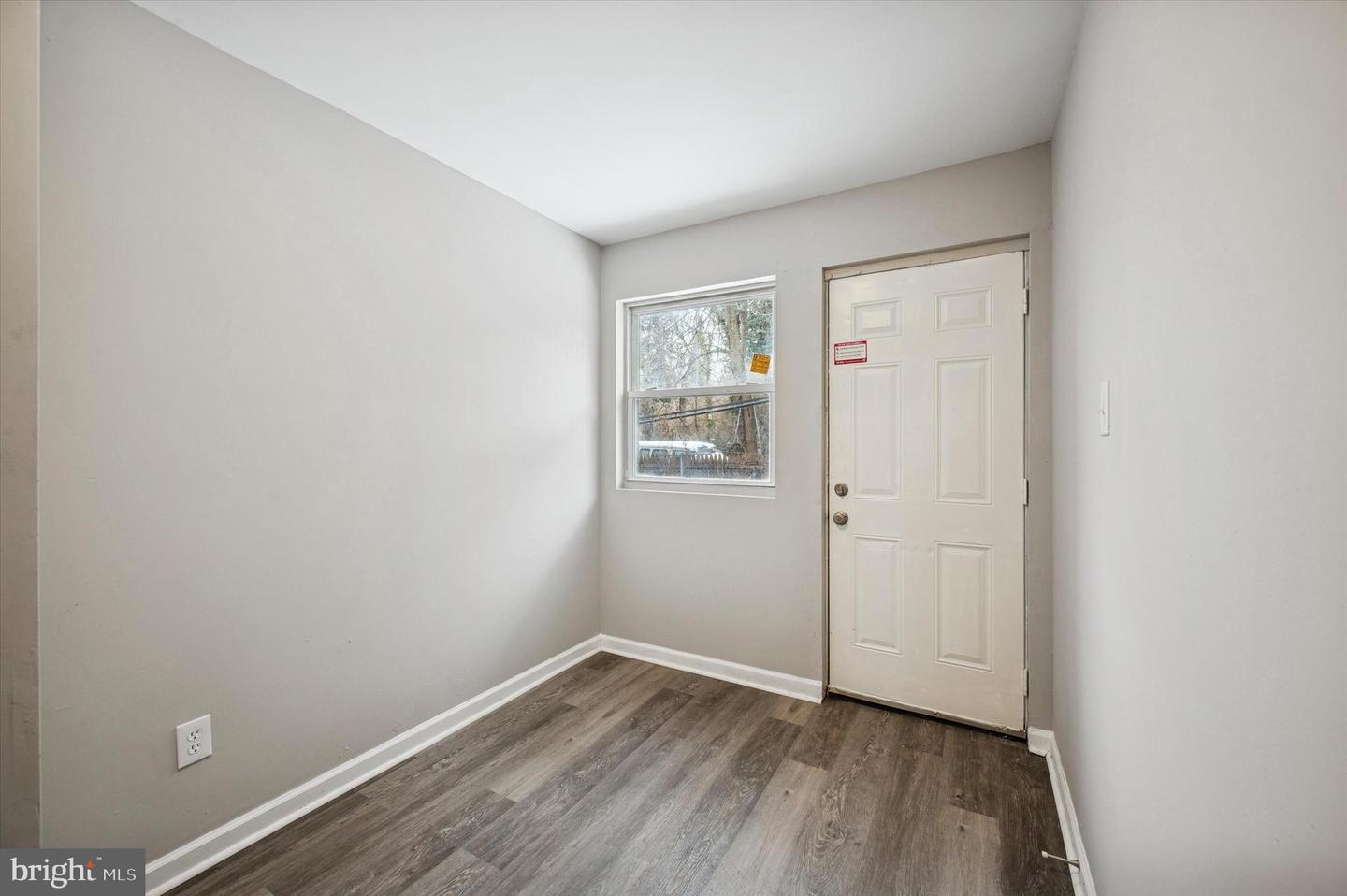 5626 Bloyd St Property Photo 8