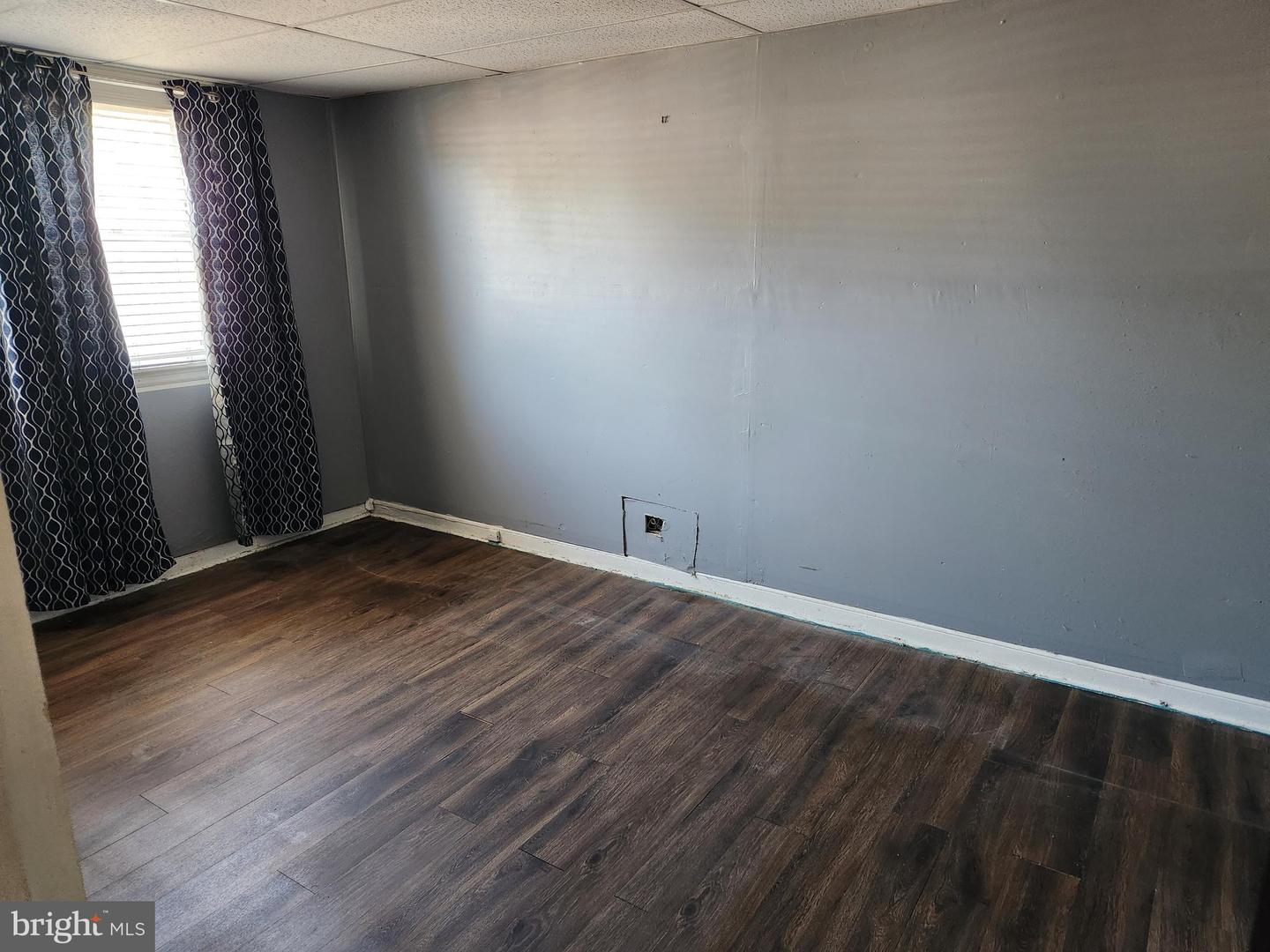 1147 E Slocum St Property Photo 17