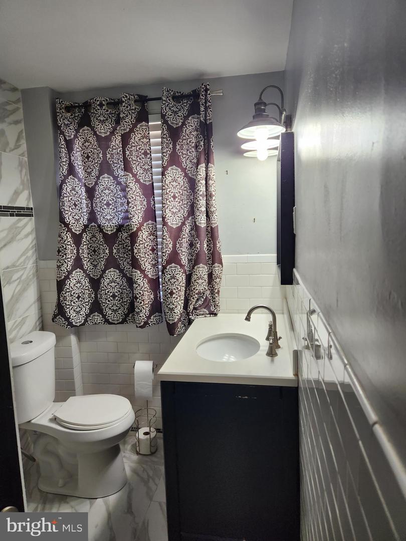 1147 E Slocum St Property Photo 22