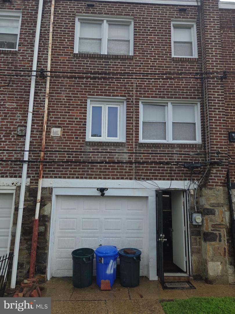 1147 E Slocum St Property Photo 41