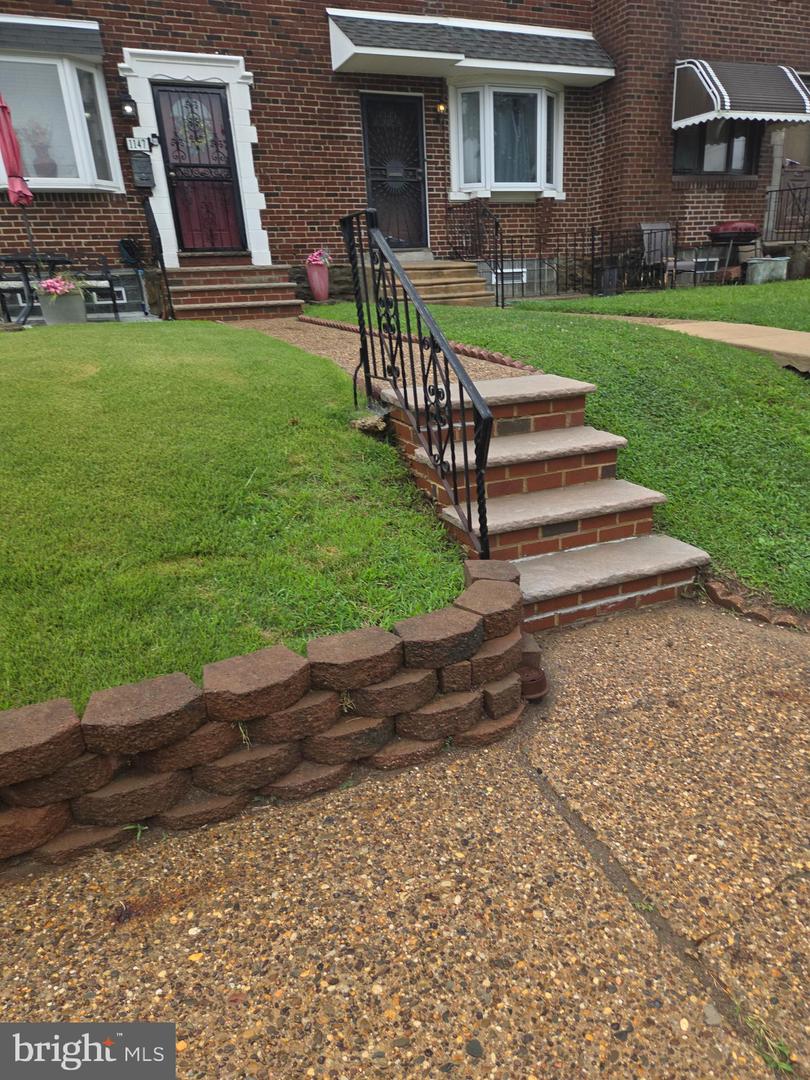 1147 E Slocum St Property Photo 45