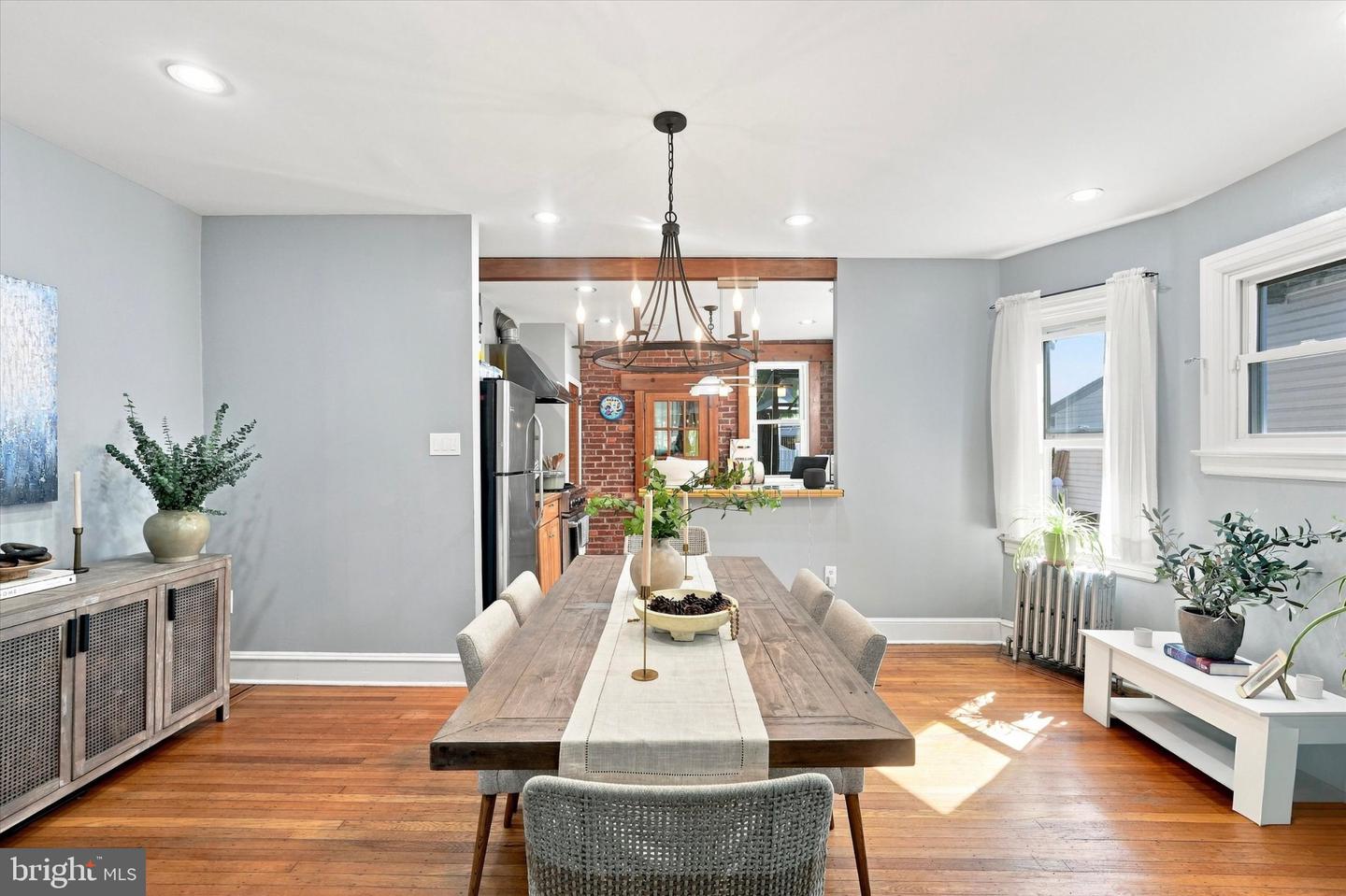 3329 Rhawn St Property Photo 10