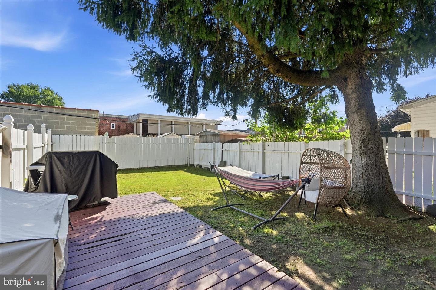 3329 Rhawn St Property Photo 30