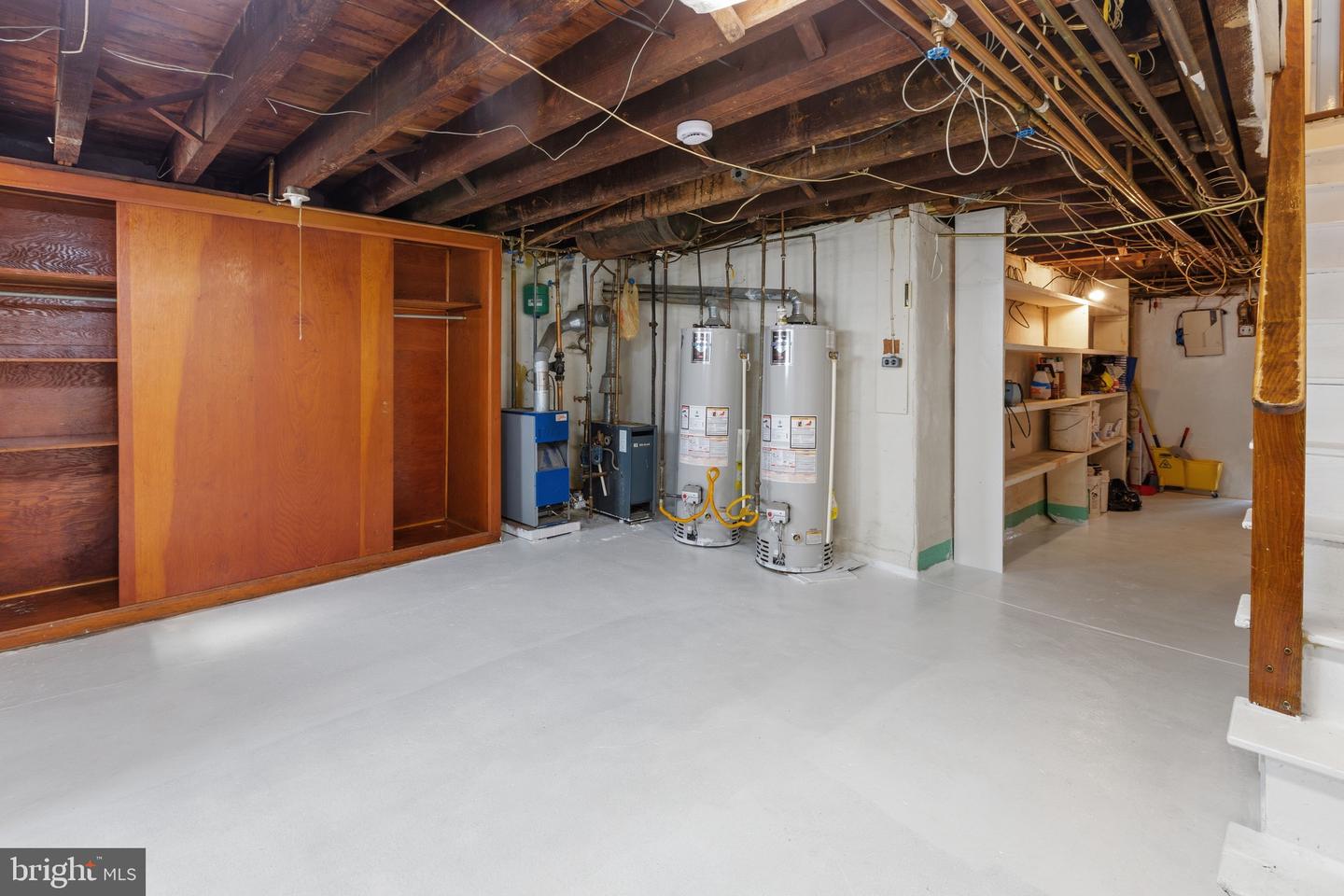 5858 Penn St Property Photo 22