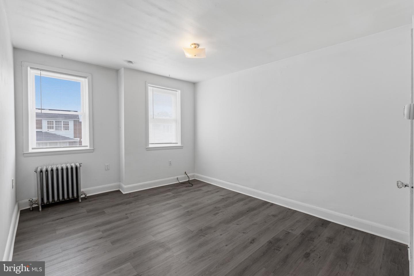 5858 Penn St Property Photo 26