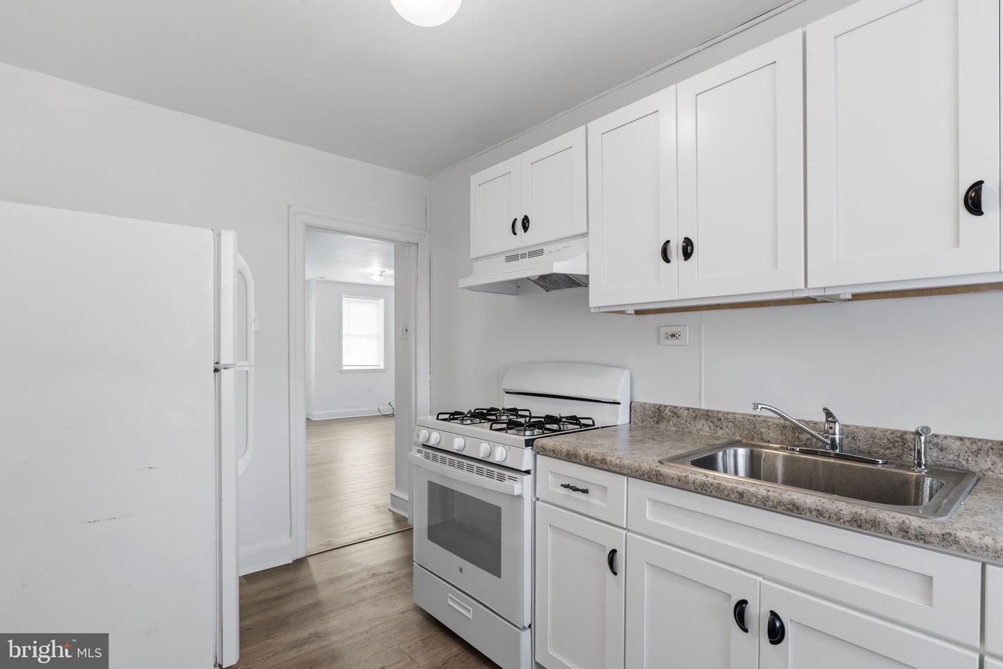 5858 Penn St Property Photo 29