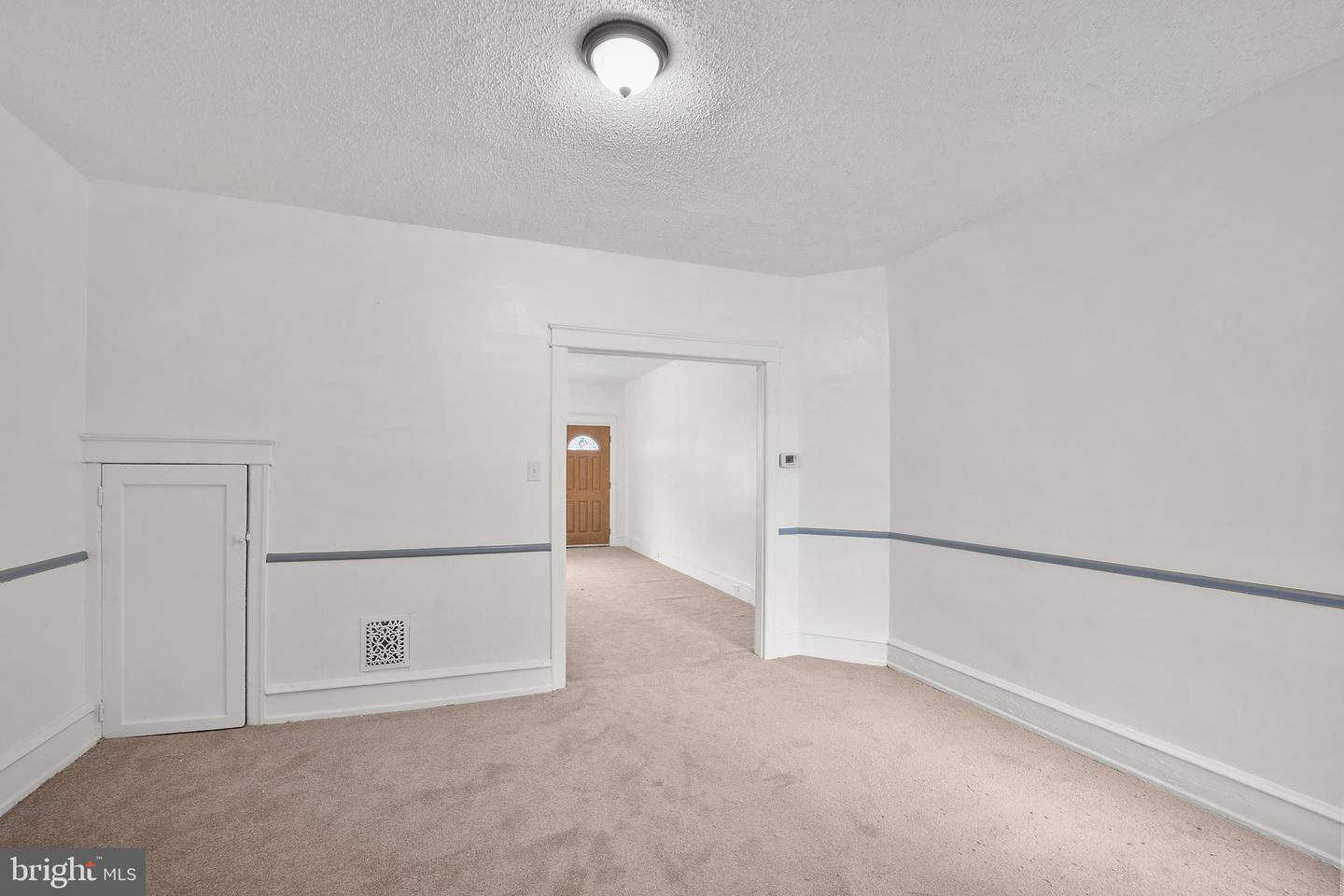 4547 N Smedley St Property Photo 8