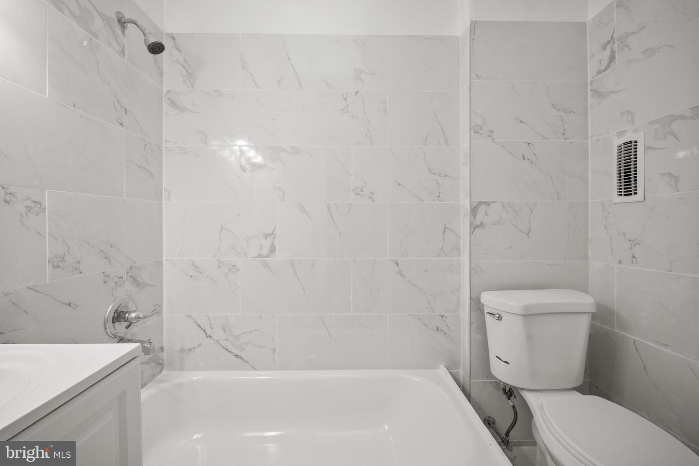 4547 N Smedley St Property Photo 15