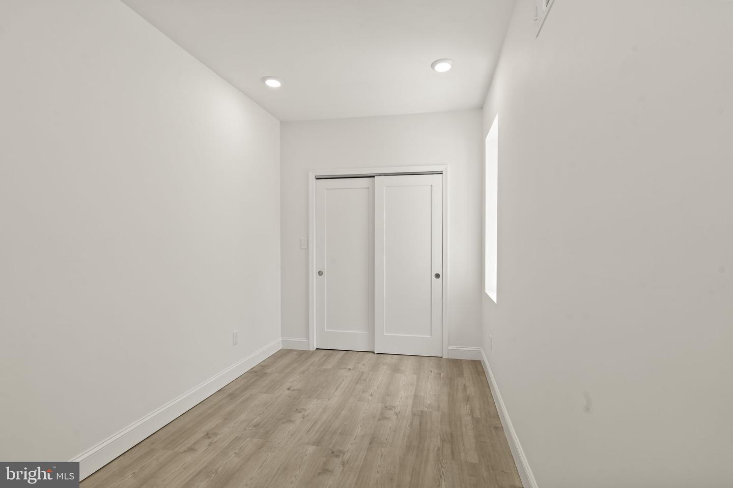 624 W Johnson St Property Photo 26