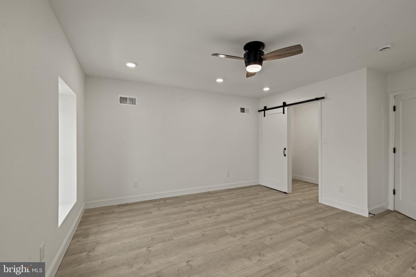 624 W Johnson St Property Photo 35