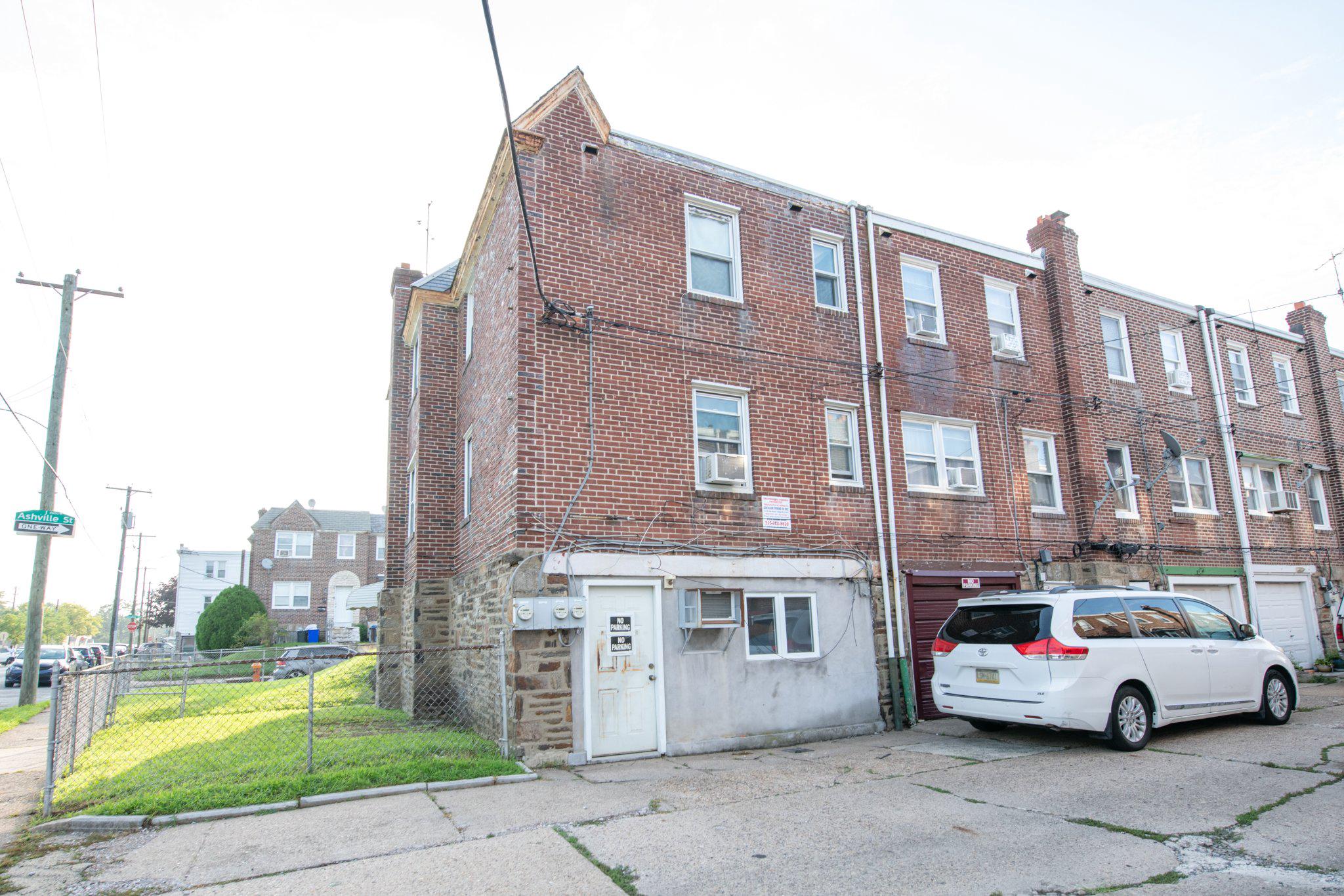 4600 Ashville St Property Photo 3