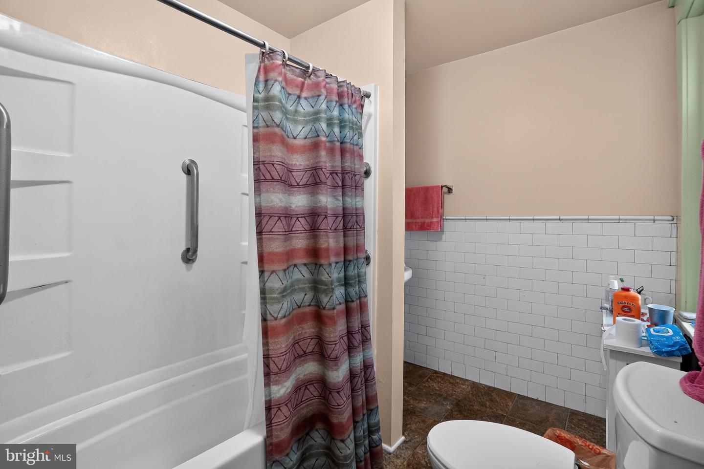 4627 Morris St Property Photo 14